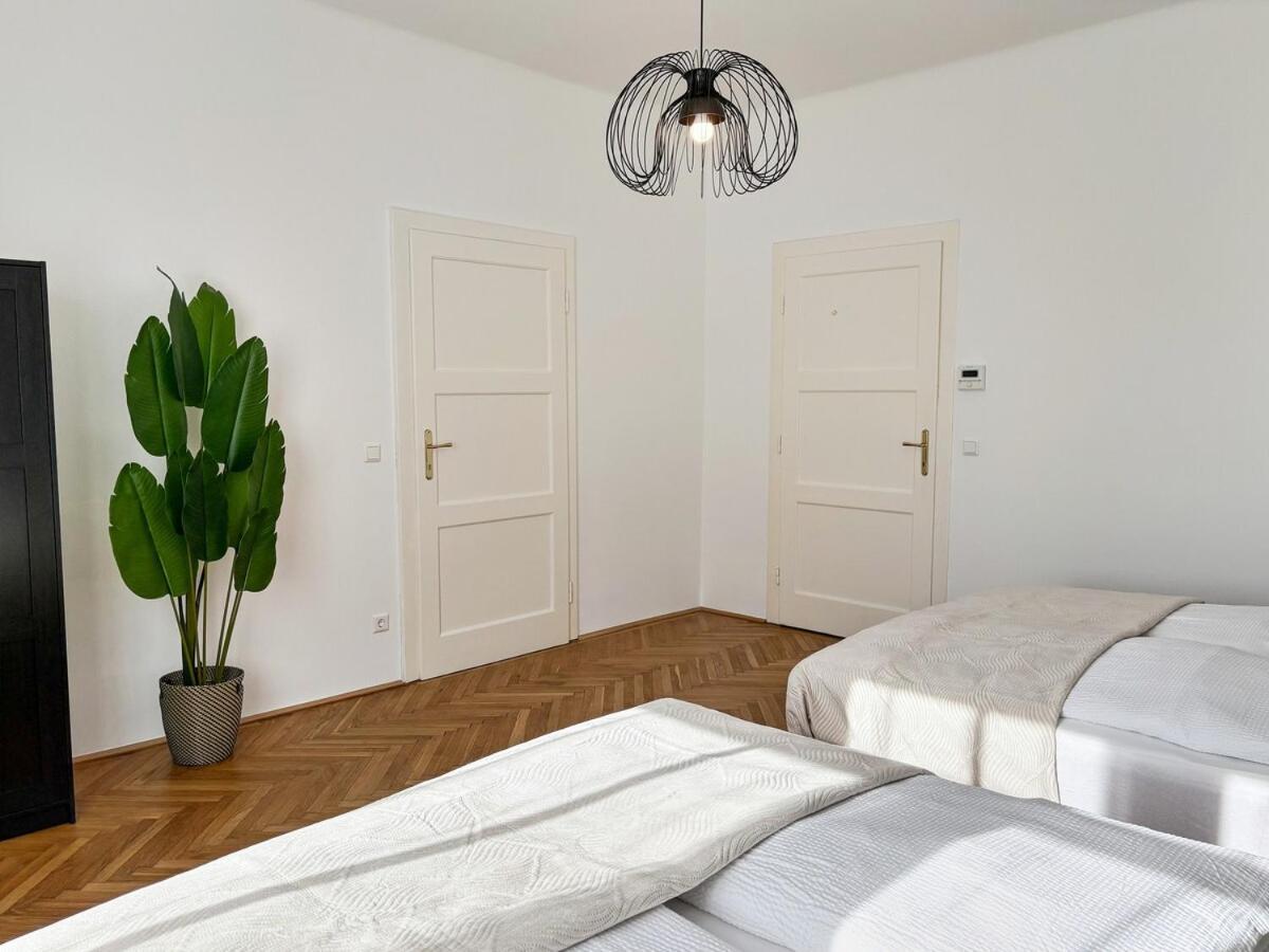 Bright - 3br - Fast Wifi - At Bus And Tram Station * Viena